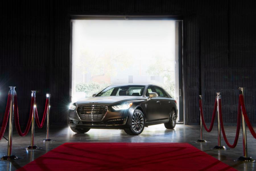  Genesis G90 Vanity Fair Special Edition (HI) 2018 года  (фото 4 из 24)